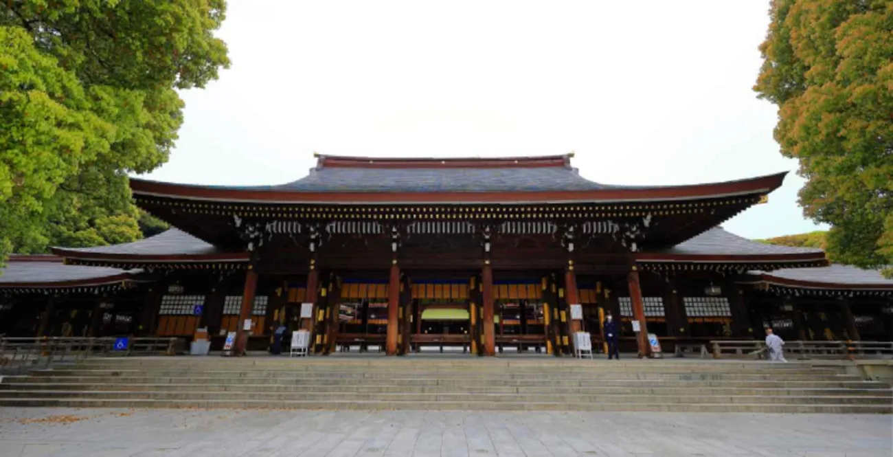 Cosa Vedere al Santuario Meiji? Guida Completa tra Harajuku e Shibuya